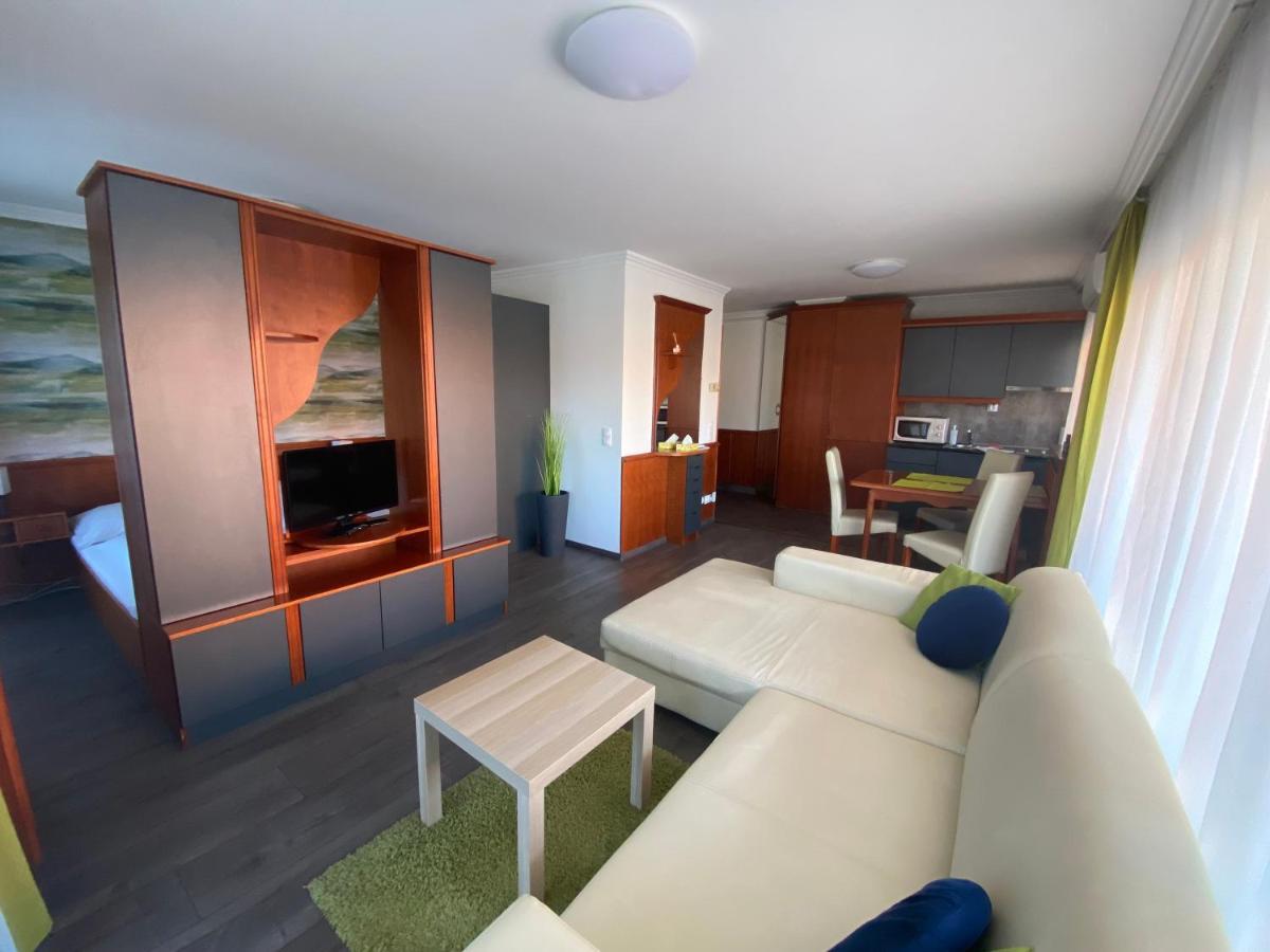 Cafe Relax Apartments Hévíz 외부 사진