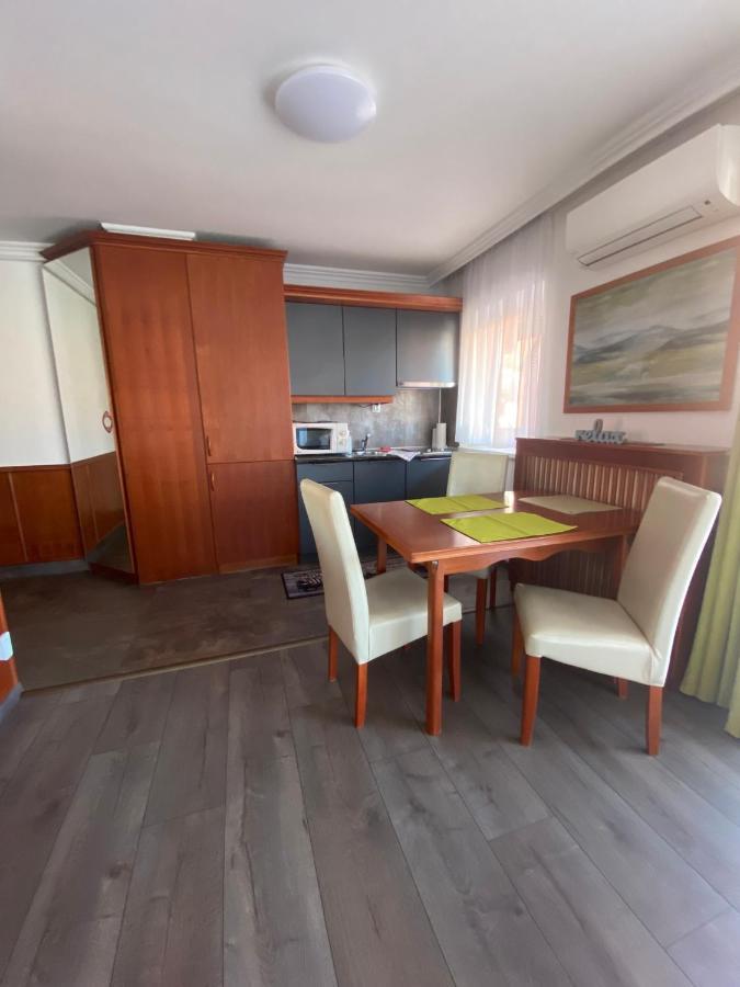 Cafe Relax Apartments Hévíz 외부 사진