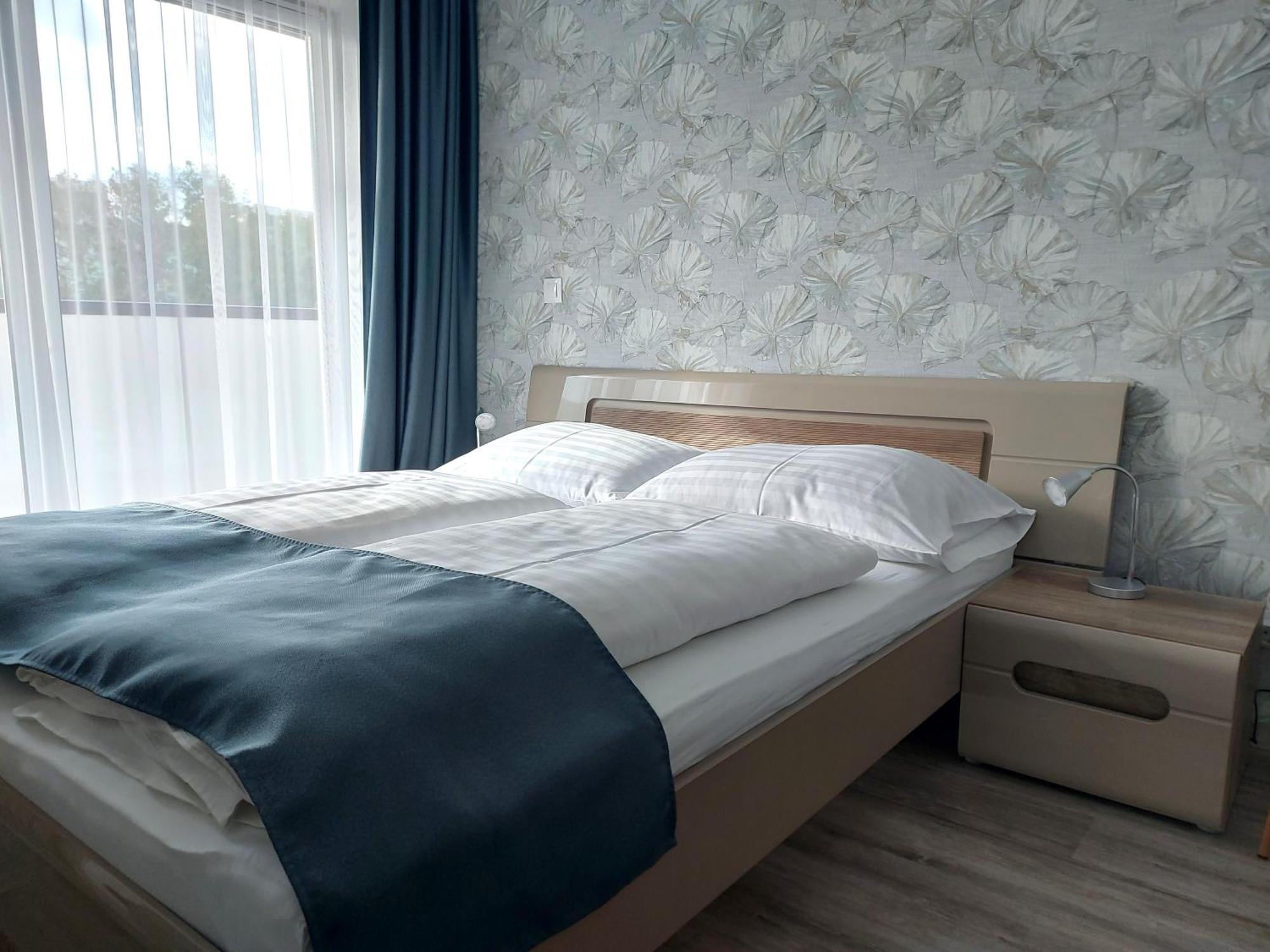 Cafe Relax Apartments Hévíz 외부 사진