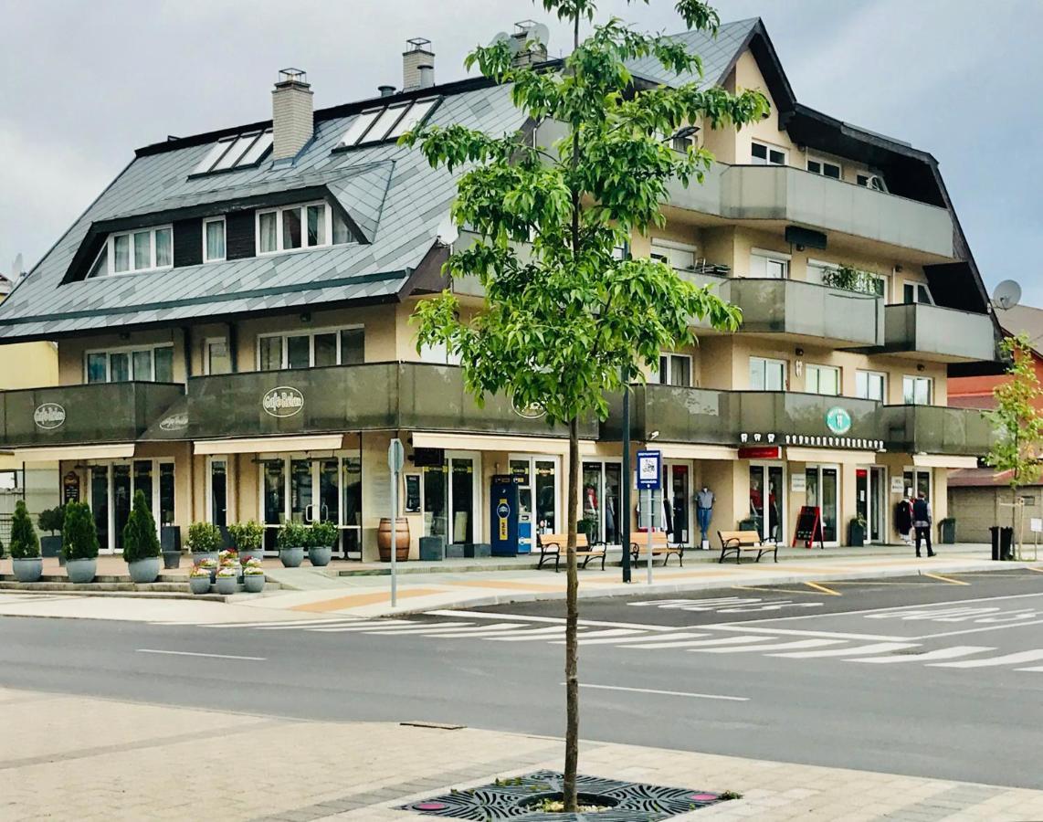Cafe Relax Apartments Hévíz 외부 사진